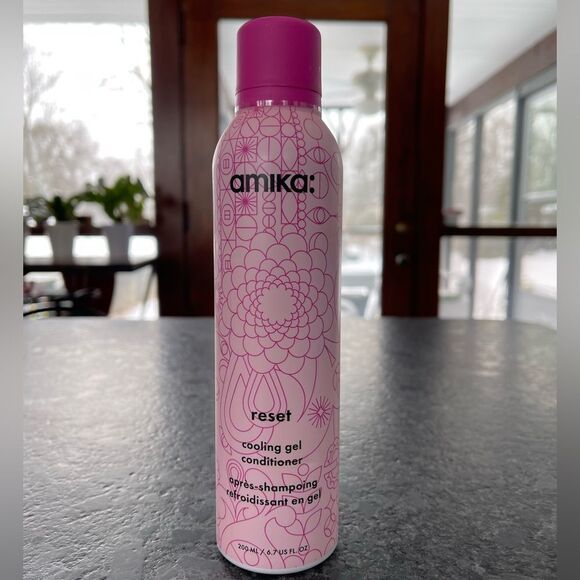 Amika reset cooling gel hair conditioner hydrates and refreshes​ - Picture 6 of 6